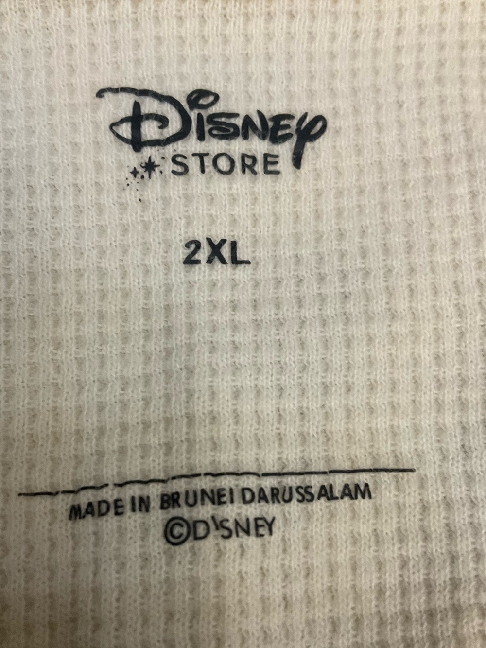 Disney Cotton Waffle Knit Winnie the Pooh Graphic Top•NWOT • 24"p2p, 27" length - Picture 4 of 4